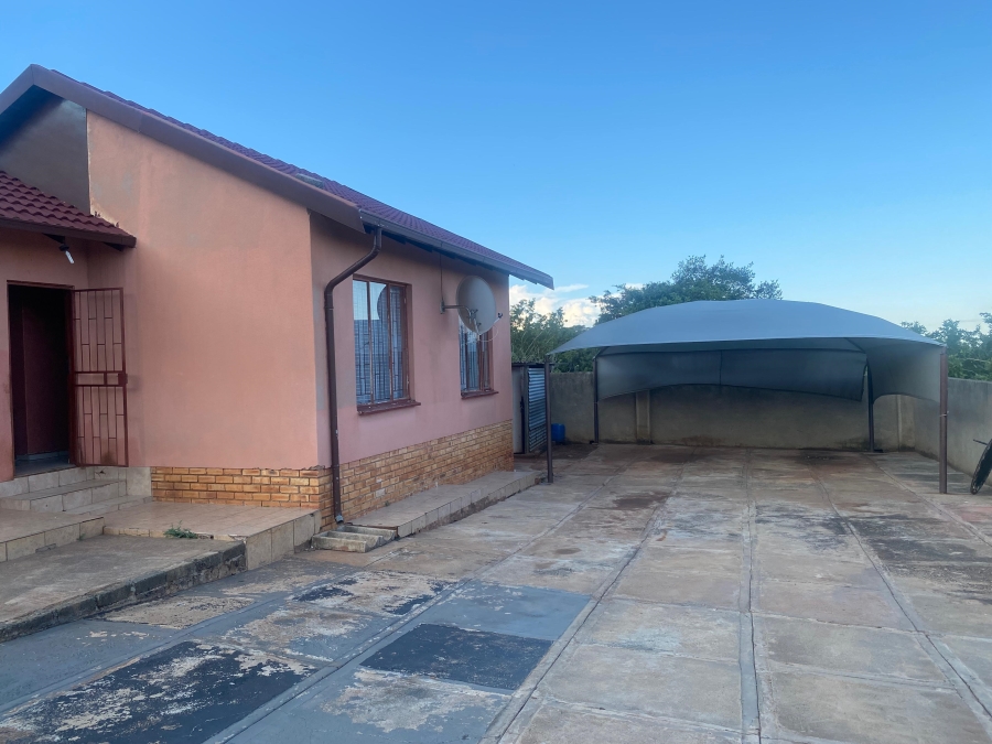 3 Bedroom Property for Sale in Tlhabane West North West